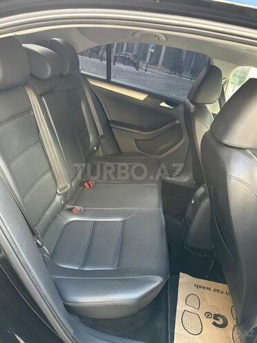 Volkswagen Jetta 2015, 292,901 km - 1.8 л - Bakı