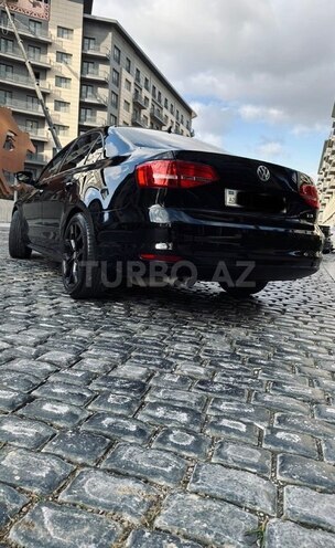 Volkswagen Jetta 2015, 292,901 km - 1.8 л - Bakı