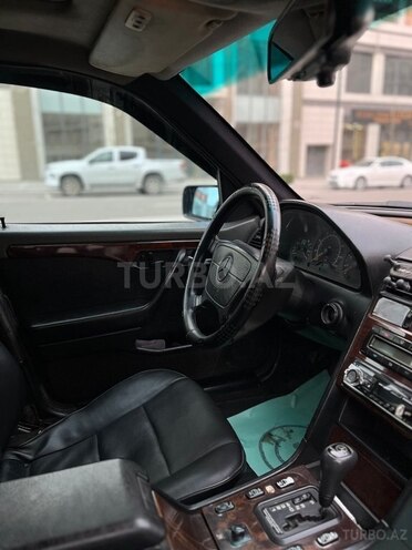 Mercedes C 280 1997, 313,336 km - 2.8 l - Bakı