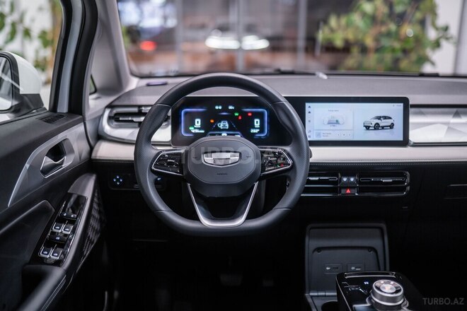 Geely Geometry E-15