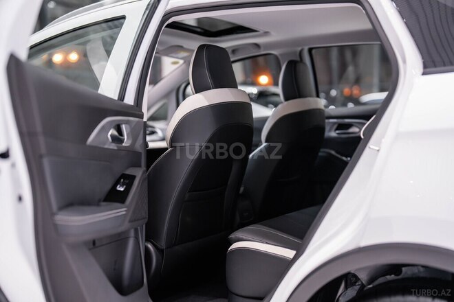 Geely Geometry E-11