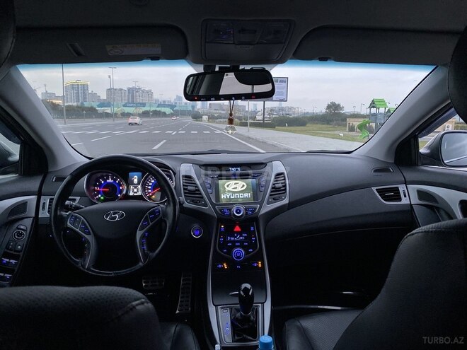 Hyundai Avante 2015, 155,000 km - 1.6 l - Bakı