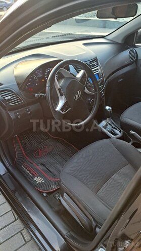 Hyundai Accent 2011, 175,000 km - 1.6 l - Şəki