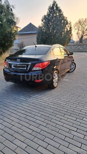 Hyundai Accent 2011, 175,000 km - 1.6 l - Şəki