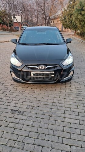 Hyundai Accent 2011, 175,000 km - 1.6 l - Şəki