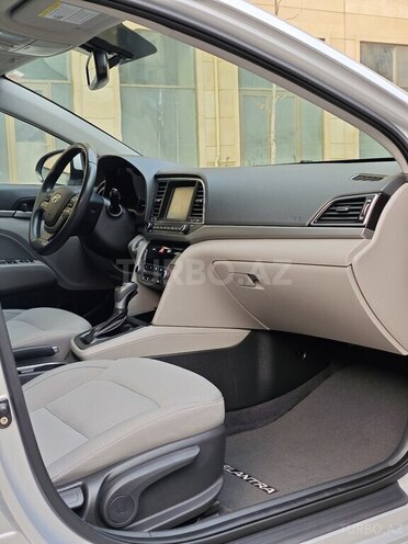 Hyundai Elantra 2017, 81,000 km - 2.0 l - Bakı
