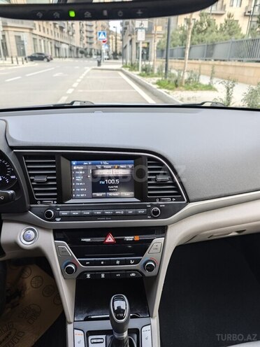 Hyundai Elantra 2017, 81,000 km - 2.0 l - Bakı
