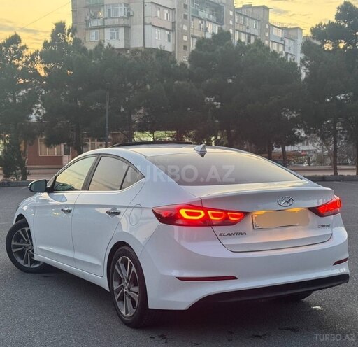 Hyundai Elantra 2016, 62,000 km - 2.0 l - Bakı