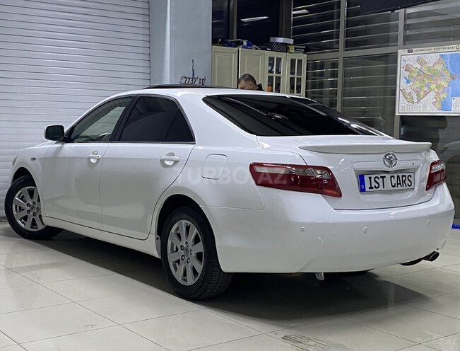 Toyota Camry-12