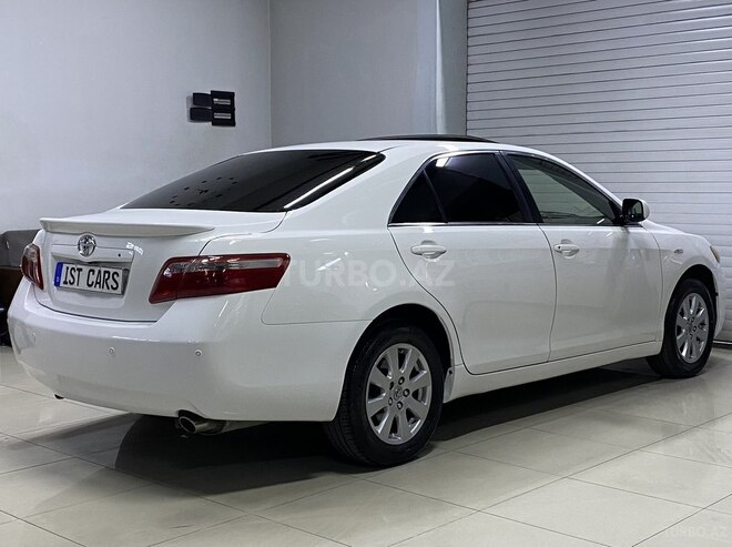 Toyota Camry-11