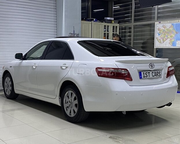 Toyota Camry-10