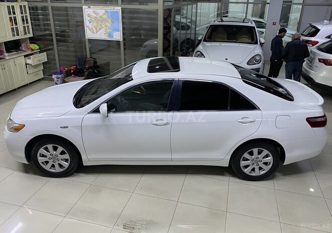 Toyota Camry-8