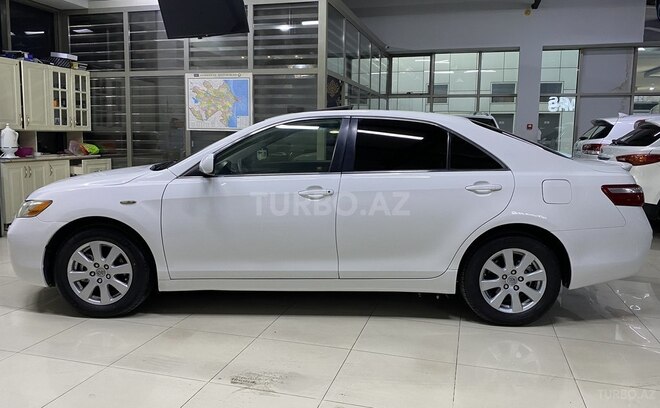 Toyota Camry-7