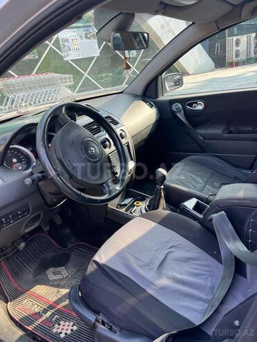 Renault Megane-11