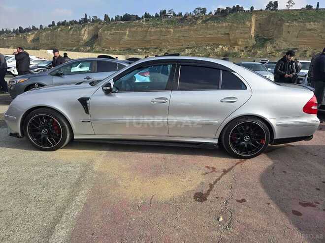 Mercedes E 320 2003, 215,000 km - 3.2 l - Bakı