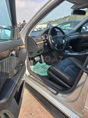 Mercedes E 320 2003, 215,000 km - 3.2 l - Bakı