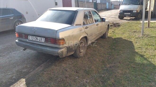 Mercedes 190 1990, 550,000 km - 1.8 l - Xudat