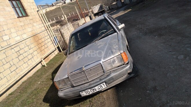 Mercedes 190 1990, 550,000 km - 1.8 l - Xudat