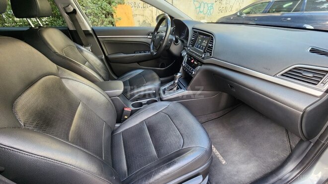 Hyundai Elantra 2016, 102,000 km - 2.0 l - Bakı