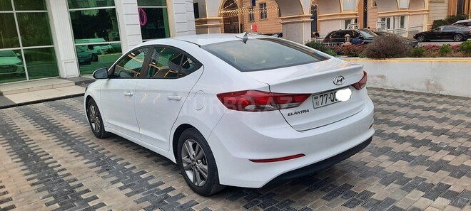Hyundai Elantra 2018, 89,000 km - 2.0 l - Bakı
