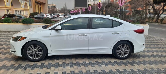Hyundai Elantra 2018, 89,000 km - 2.0 l - Bakı