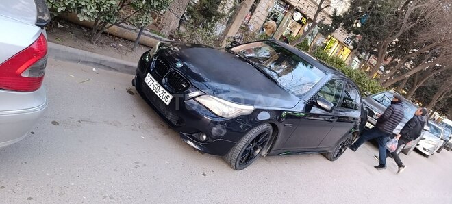 BMW 528 2007, 328,000 km - 3.0 l - Bakı