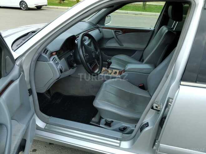 Mercedes E 200 1999, 385,000 km - 2.0 l - Neftçala
