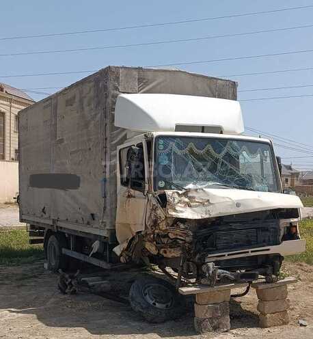 Mercedes Vario 2000, 250,000 km - 4.3 l - Bakı