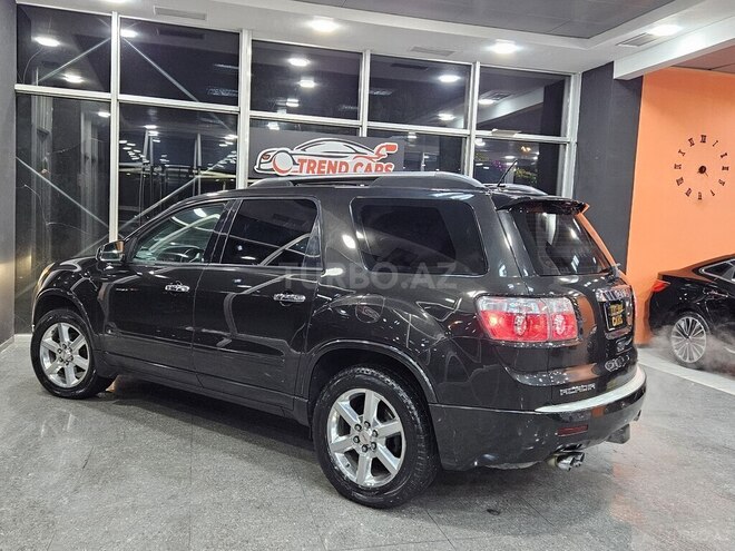 GMC Acadia-5