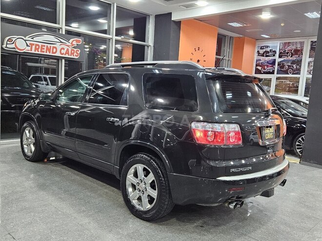 GMC Acadia-8