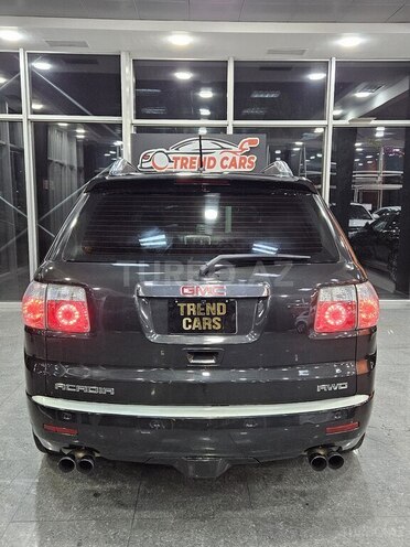 GMC Acadia-9