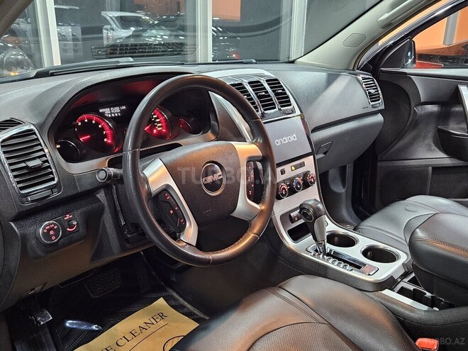 GMC Acadia-12