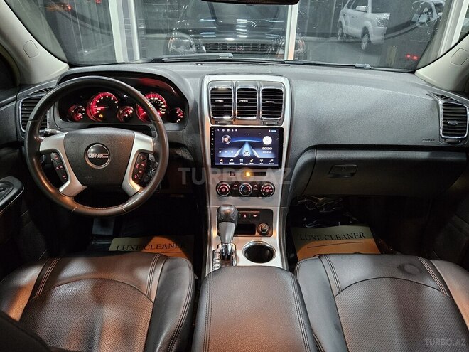 GMC Acadia-16