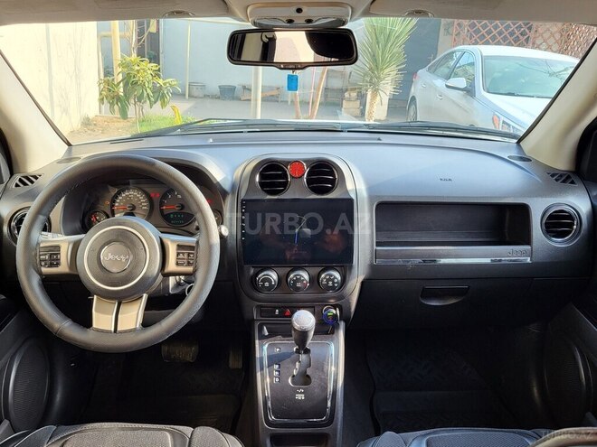Jeep Compass 2011, 304,000 km - 2.4 l - Bakı