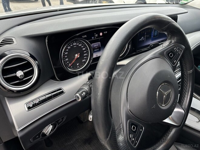 Mercedes E 200 d 2017, 184,600 km - 2.0 l - Bakı