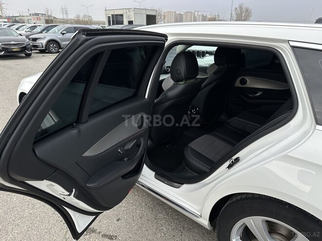 Mercedes E 200 d 2017, 184,600 km - 2.0 l - Bakı