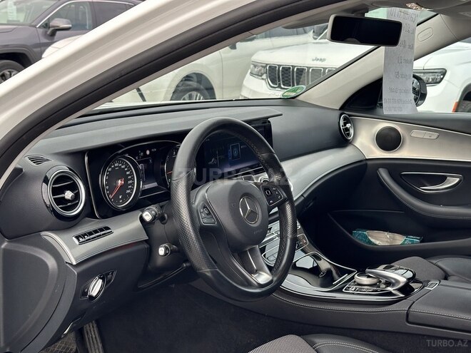 Mercedes E 200 d 2017, 184,600 km - 2.0 l - Bakı