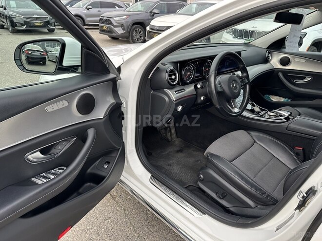 Mercedes E 200 d 2017, 184,600 km - 2.0 l - Bakı