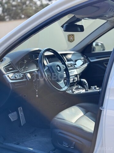 BMW 520 2015, 210,000 km - 2.0 l - Bakı