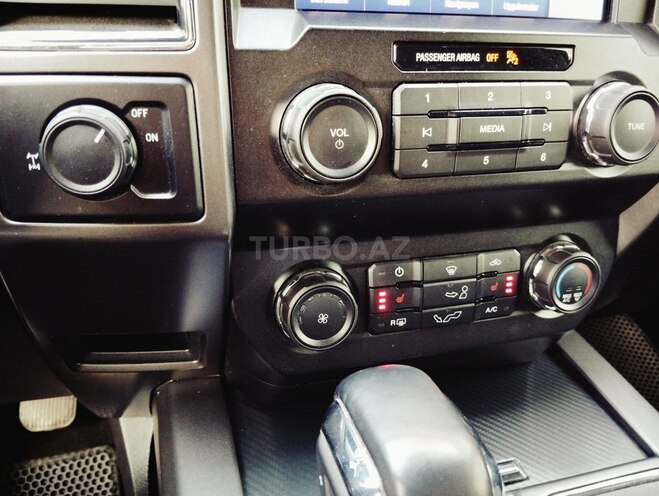 Ford F-150-16