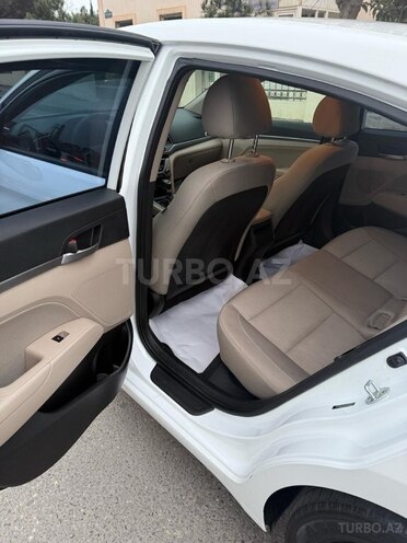 Hyundai Elantra 2017, 59,900 km - 2.0 l - Bakı