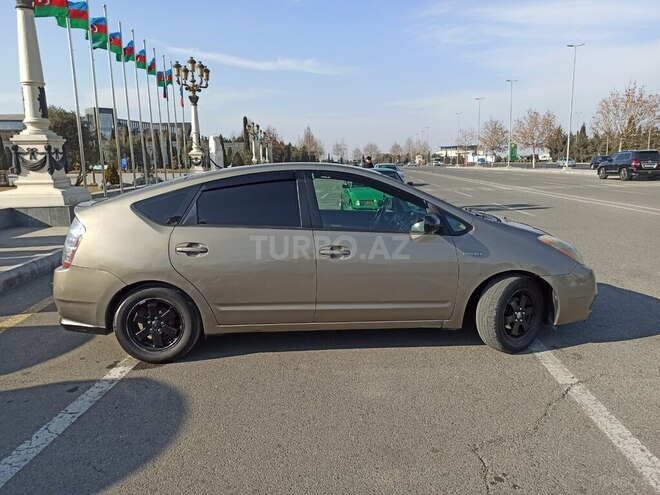 Toyota Prius 2008, 581,231 km - 1.5 l - Gəncə