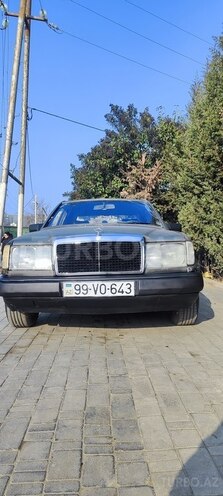 Mercedes E 200 1989, 3,600 km - 2.0 l - Sumqayıt