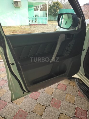 Toyota Land Cruiser Prado 2010, 171,000 km - 2.7 л - Qazax