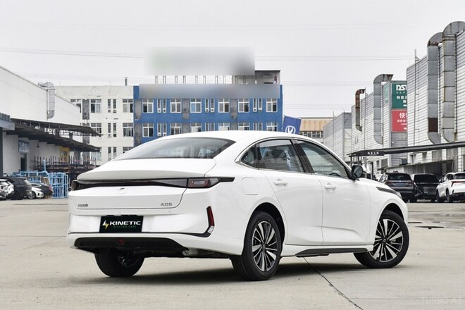 Changan Qiyuan A05 2025, 0 km - 1.5 l - Bakı