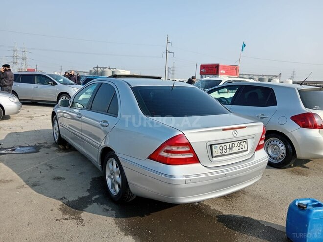 Mercedes C 200 2000, 353,000 km - 2.0 l - Bakı