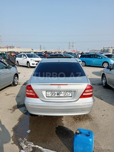 Mercedes C 200 2000, 353,000 km - 2.0 l - Bakı