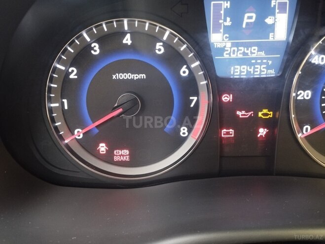 Hyundai Accent 2017, 223,699 km - 1.6 l - 