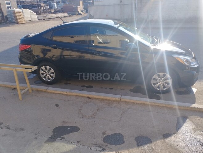 Hyundai Accent 2017, 223,699 km - 1.6 l - 