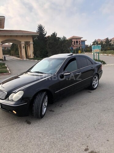 Mercedes C 200 2000, 257,000 km - 2.0 l - Bakı